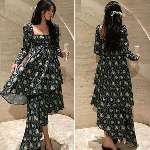 🆕 WEWOREWHAT Floral Asymmetrical Tiered Puff Sleeve Dress